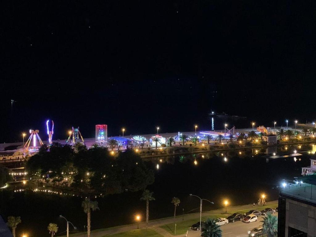 Orbi City Luxury Suit Batumi Exterior foto