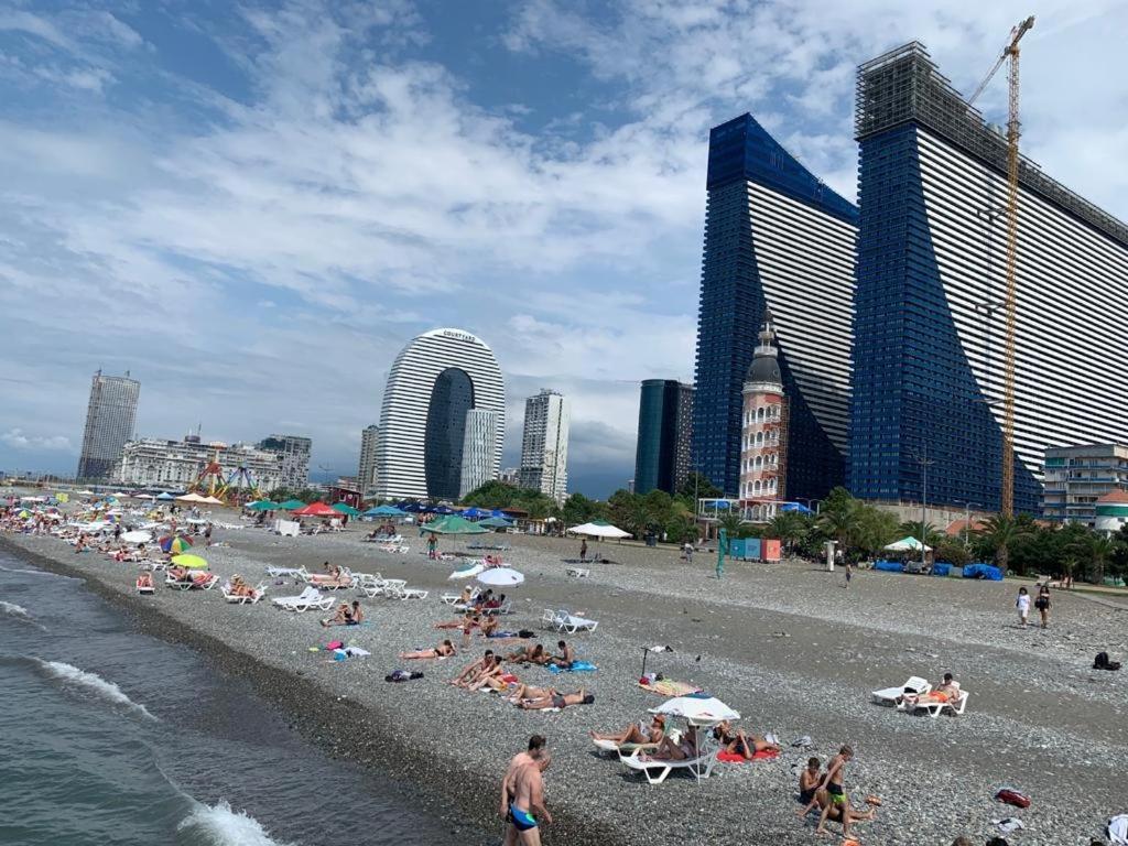 Orbi City Luxury Suit Batumi Exterior foto