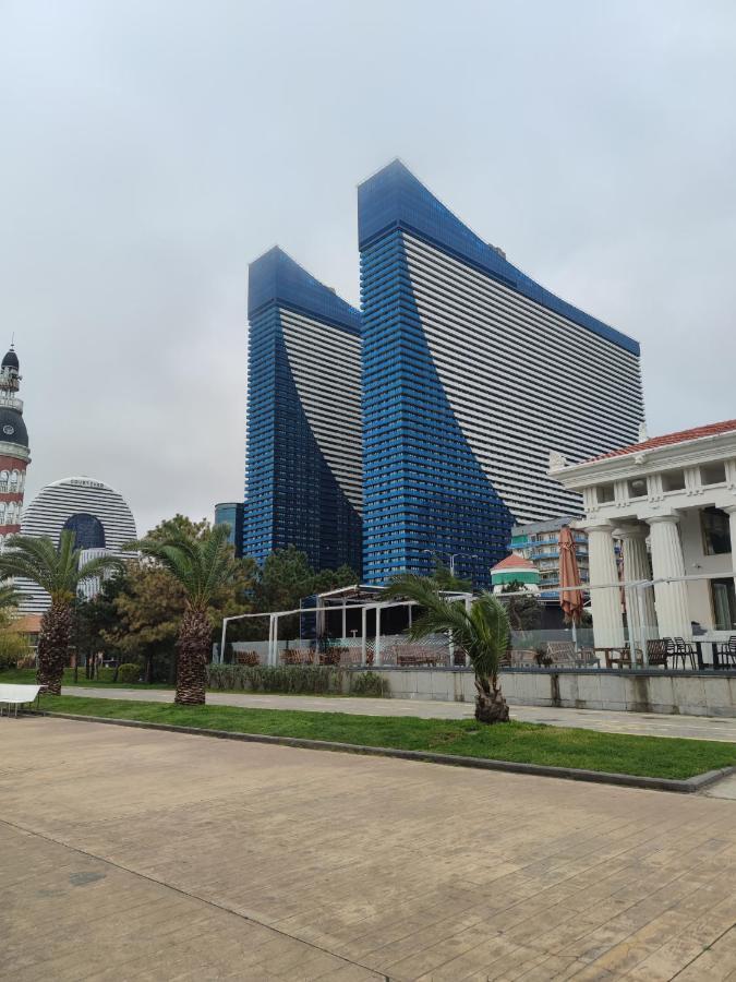 Orbi City Luxury Suit Batumi Exterior foto